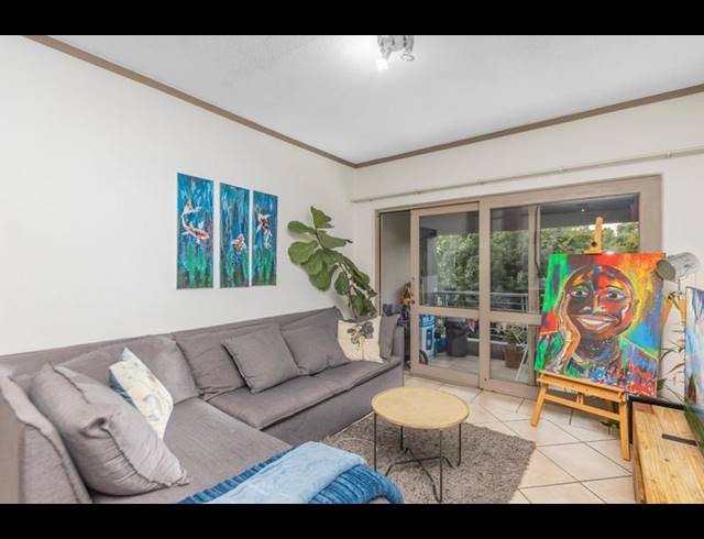 1 BEDROOM APARTMENT FOR SALE IN SUNNINGHILL